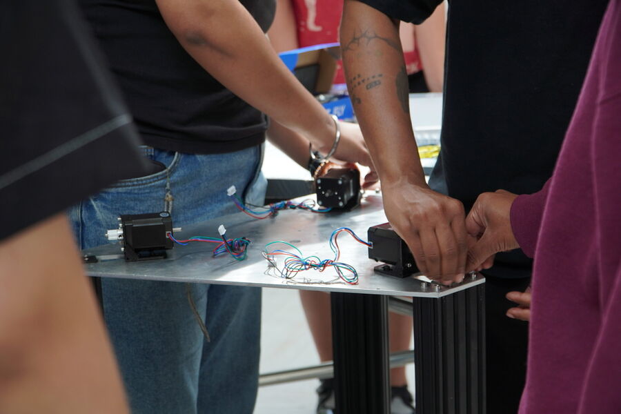 Glitched Materialities: Building an Open-Source 3D Clay Printer with enorê