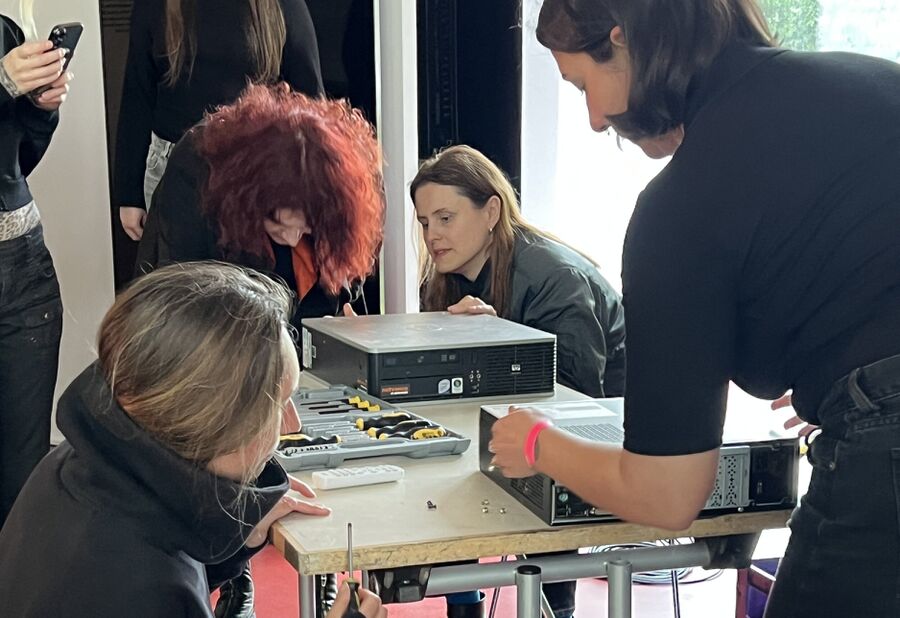 Digital Self-Defense Workshop for Vienna Digital Cultures 2025