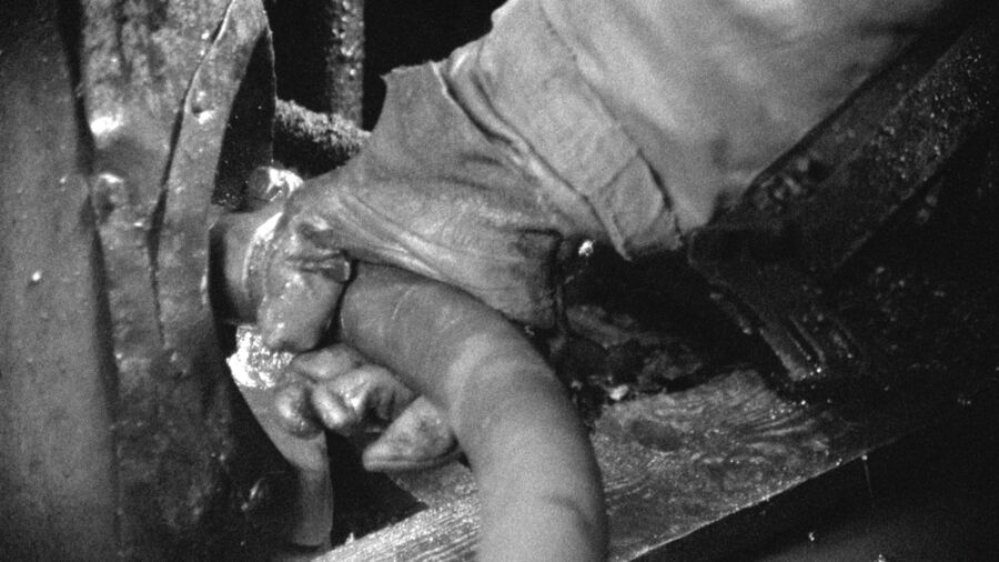 Image still from: The Prologue, 2026, in collaboration with Rhyw, S16mm film transferred to video, 11:27 minutes, black and white, stereo